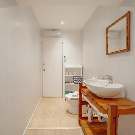 Porto Window Terrace & Jacuzzi House By Vacationy Apartment *