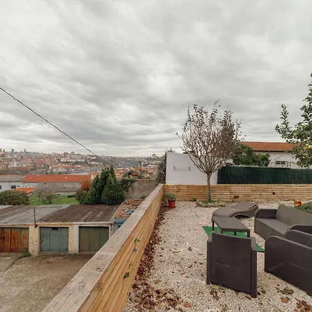 Porto Window Terrace & Jacuzzi House By Vacationy Apartment